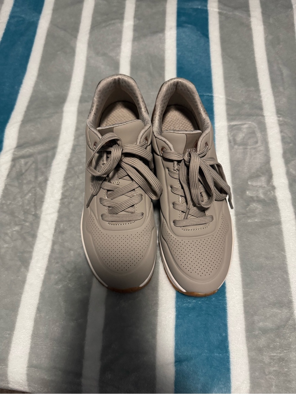 Sketchers UNO Golden Air Tupe